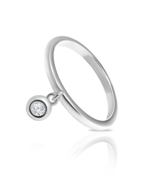 кольцо из серебра 925 пробы с фианитом