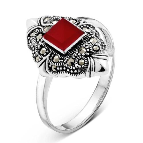 Кольцо из серебра 925 пробы с кораллом