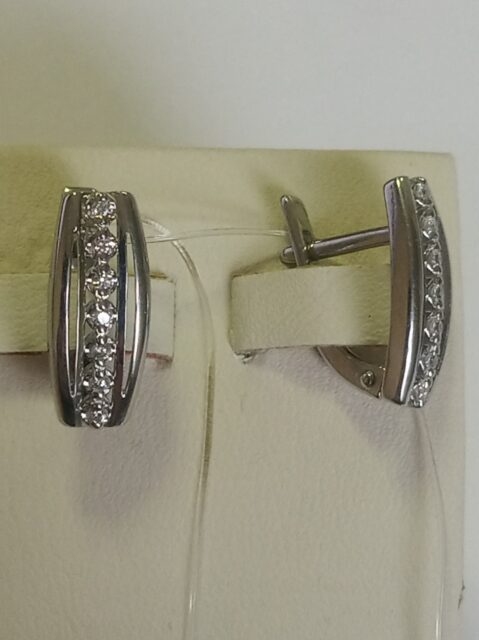 Серьги из серебра 925 пробы с фианитом