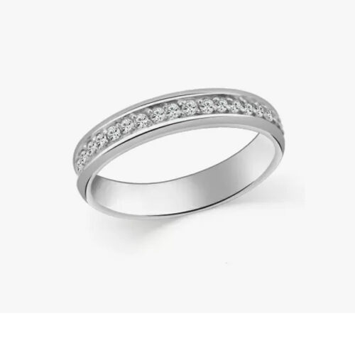 Кольцо из серебра 925 пробы с фианитом