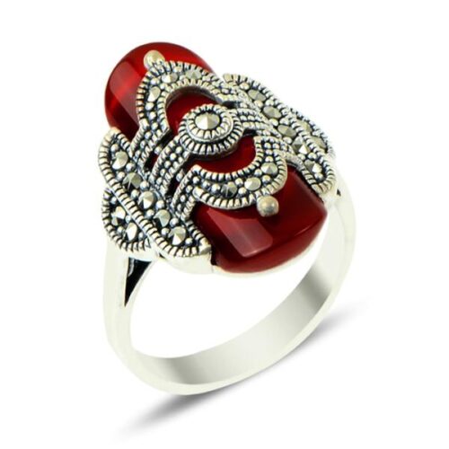 Кольцо из серебра 925 пробы с кораллом