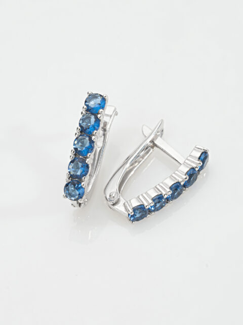 Серьги из серебра 925 пробы с фианитом